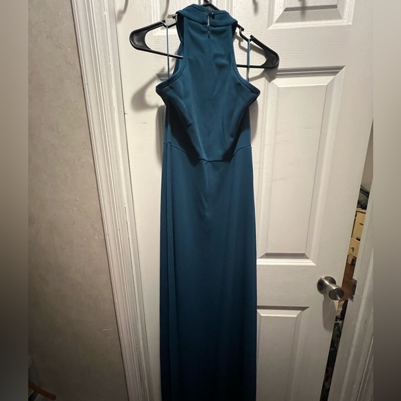 Long formal dress, size medium, teal color, only wore once - Picture 6 of 6